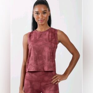 Yogalicious Women’s Cropped Workout Tank size L